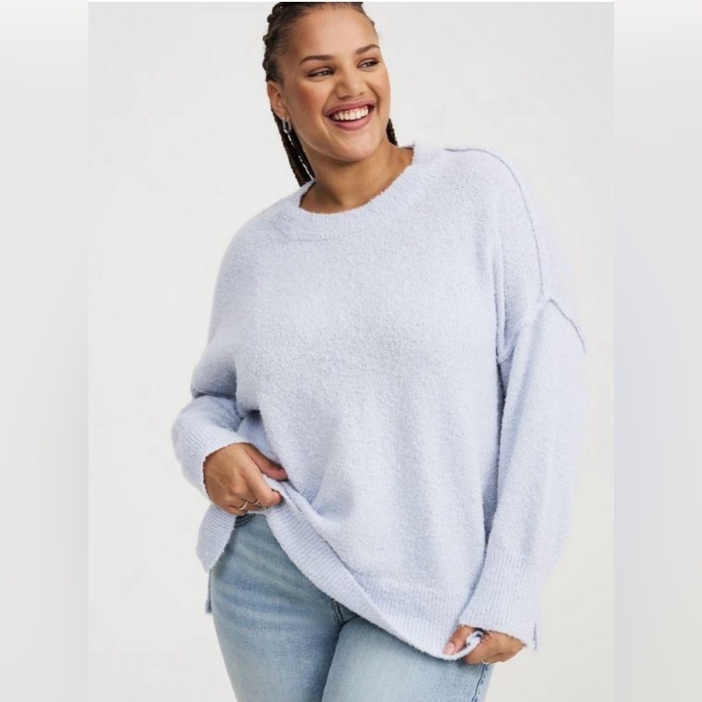 Torrid Boucle Crew Tunic Sweater, Color Arctic Ice, Size 2 (2X 18-20), Used